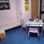 Laila * בלסטראטה
